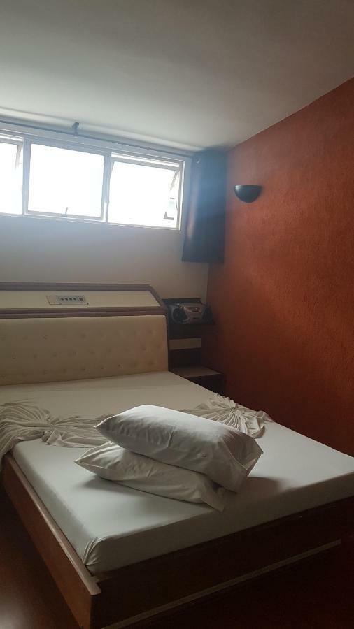 Sleep Suites เบโลโอรีซอนชี ภายนอก รูปภาพ